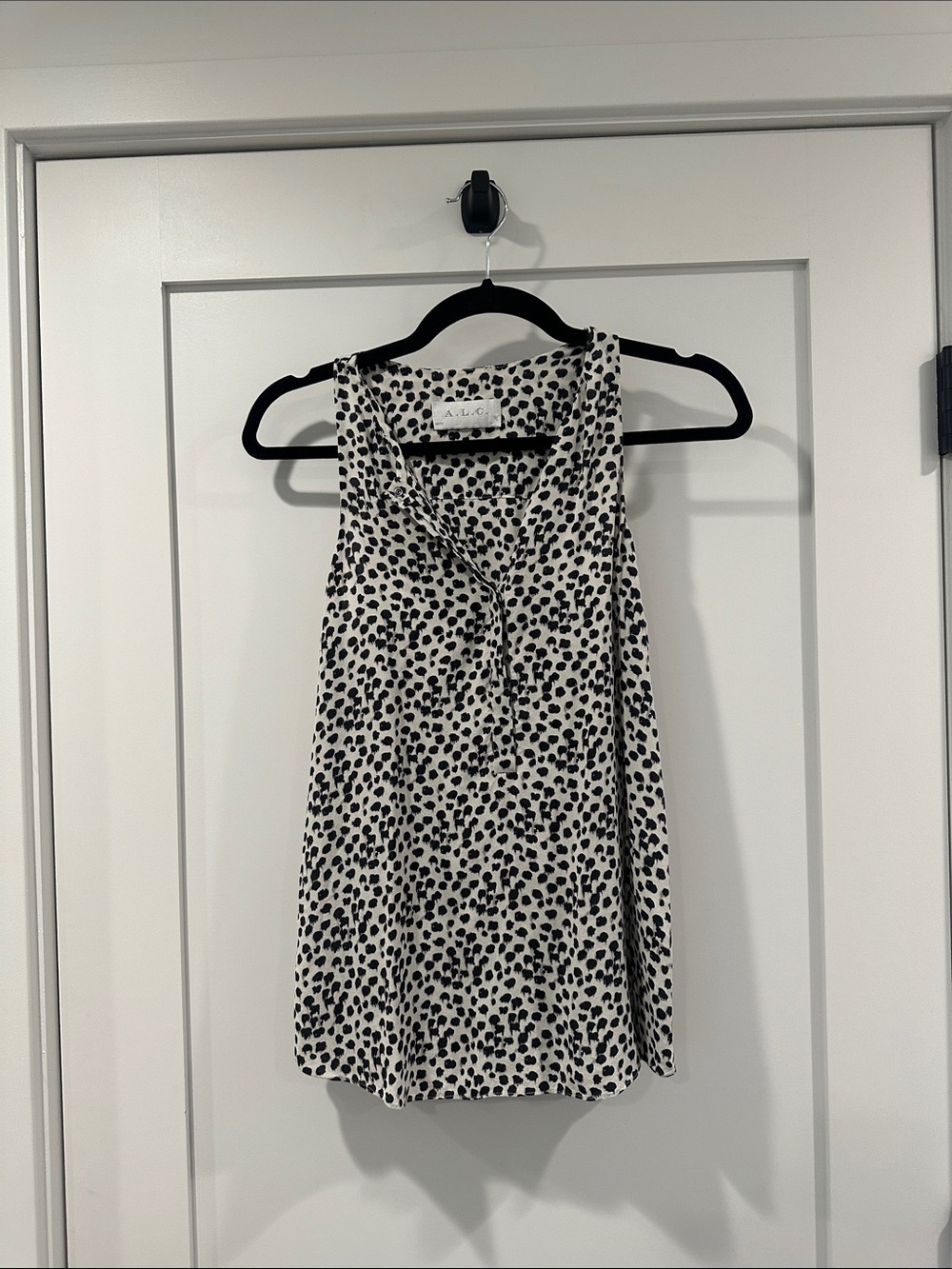 ALC Sleeveless Black & White Printed Tank Top Size XS